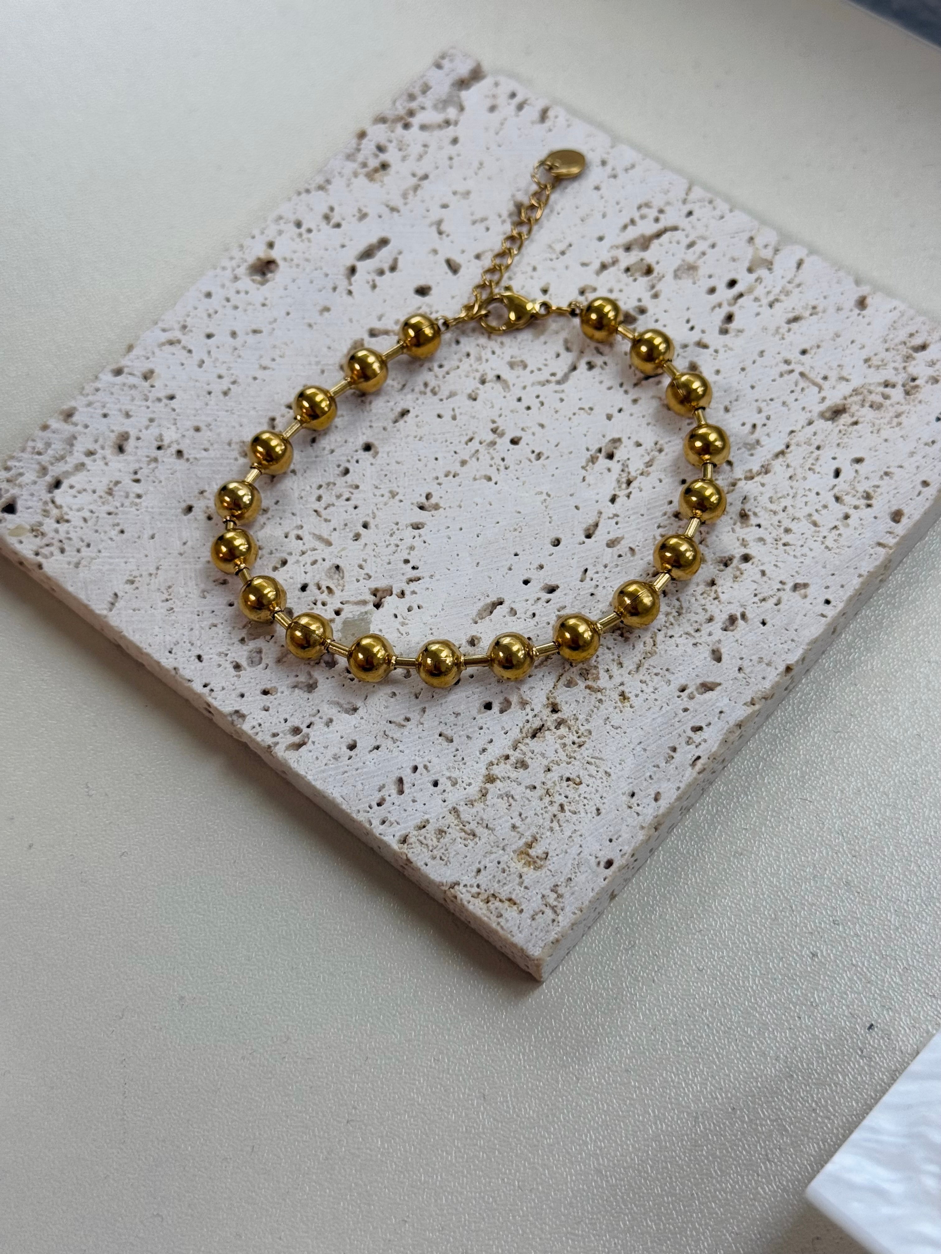Beaded bracelet