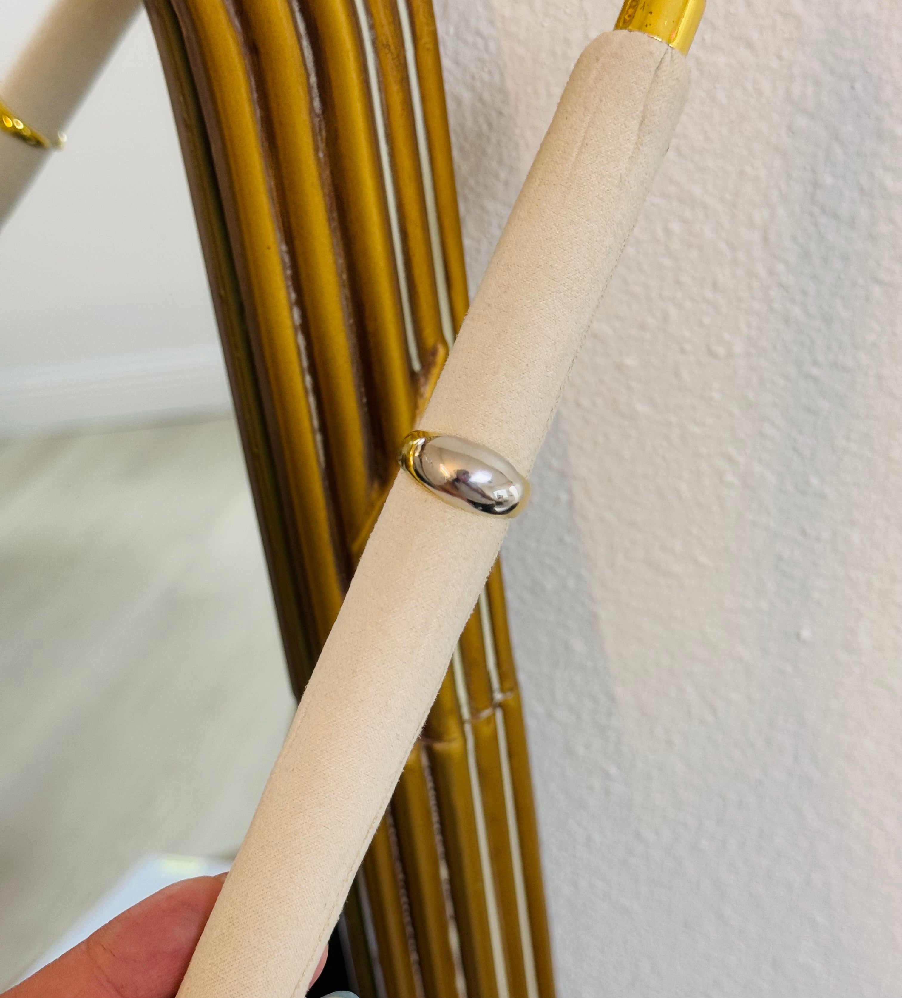 Two tones ring