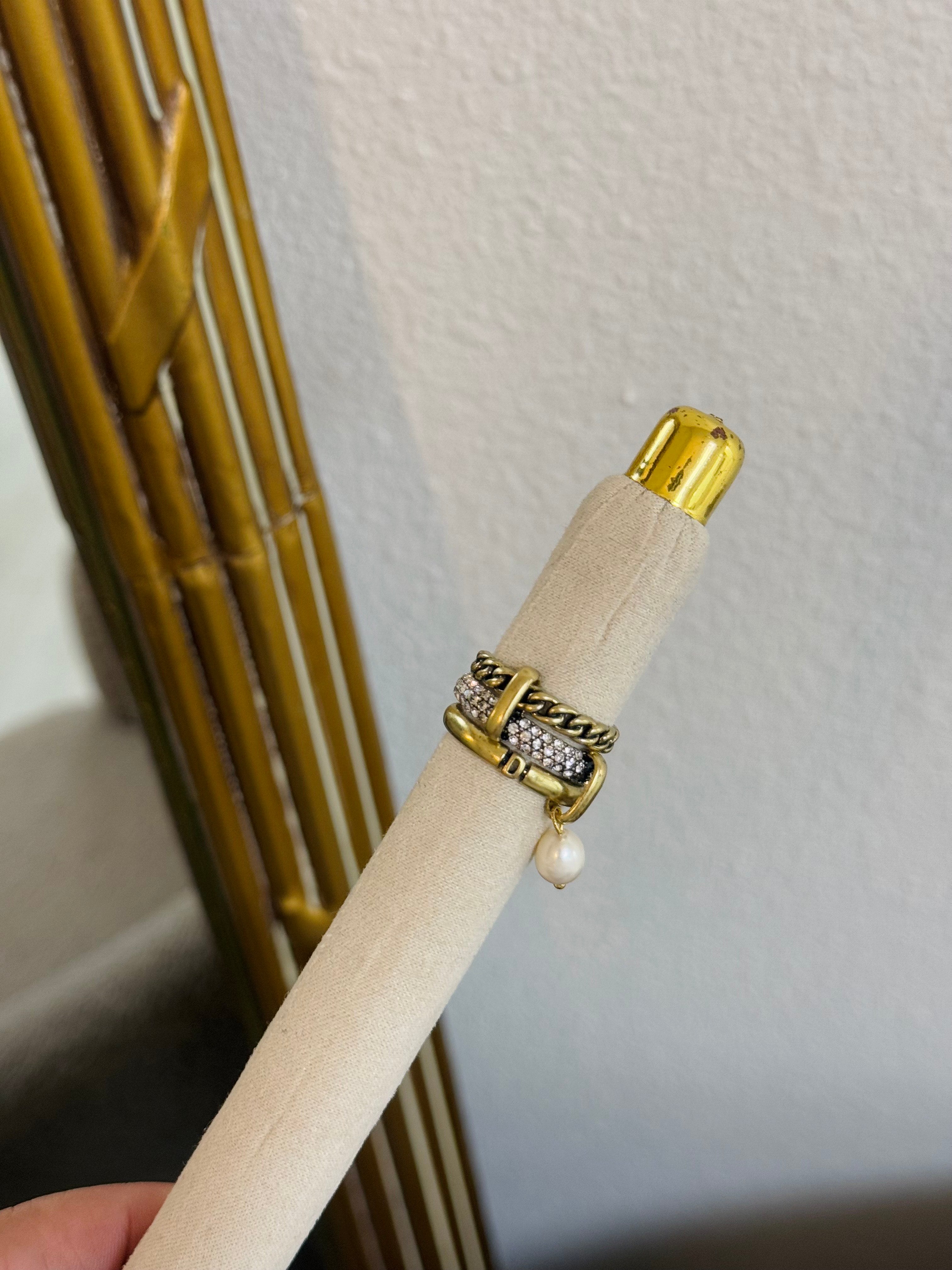 Luxe ring