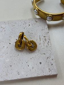 Chunky Gold earring
